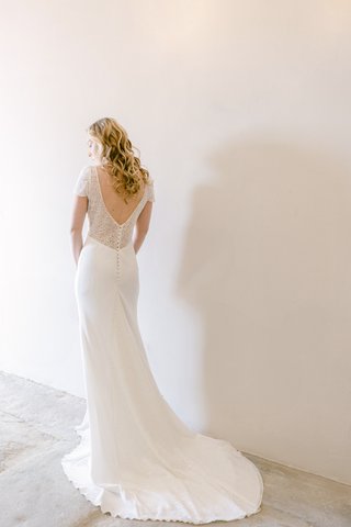 Elegant and refined bridal portrait by Virginie Jones photography Elegant and refined bridal portrait by Virginie Jones photography