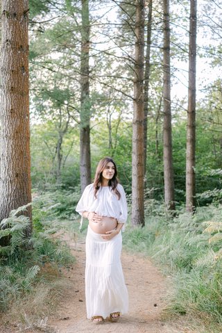 Maternity photo session in nature near Carcassonne France<br> Maternity photo session in nature near Carcassonne France<br>
